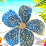 Fleur de Frangipanier artificielle bleu tatoo 9cm (pince)réf 04